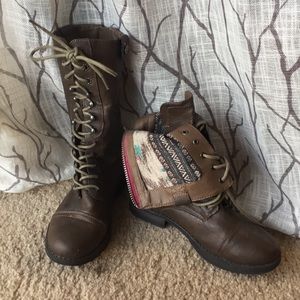 Brown faux leather Boots
